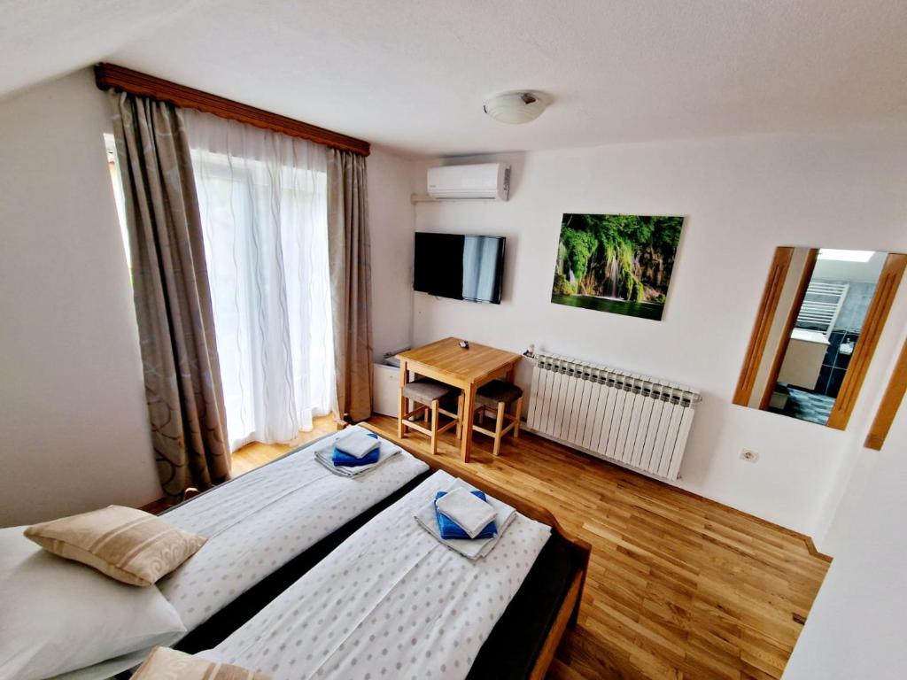 House Ana - Chambre Double Avec Balcon