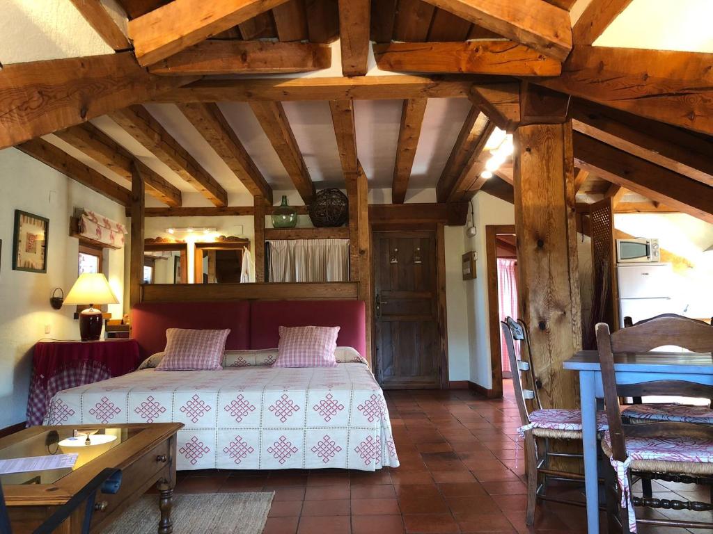 Postel nebo postele na pokoji v ubytování Apartamentos Lobiche
