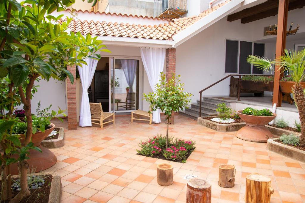 Amelia Apts & Rooms - Grande Chambre Double