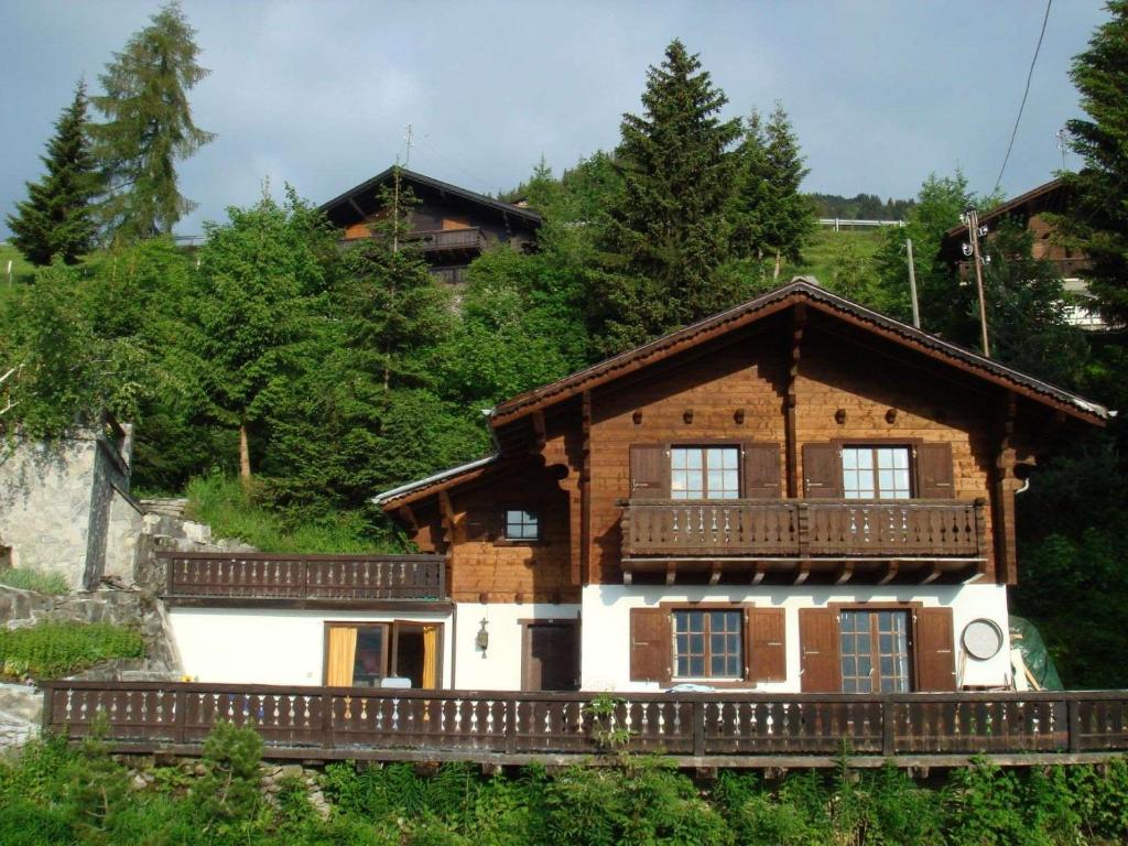 Chalet Bellevue, Vald'Illiez (updated prices 2024)