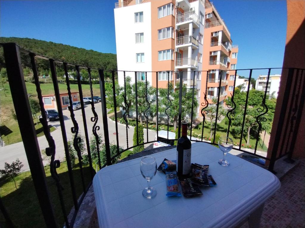 Balkón nebo terasa v ubytování Apartament Sea Fort Club Grand Resort Fort Noks Sveti Vlas-Bastet BS
