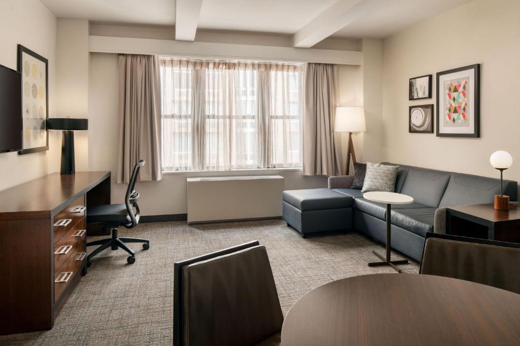 Residence Inn by Marriott New York Manhattan/ Midtown Eastside - Queen Suite With Two Queen Beds
