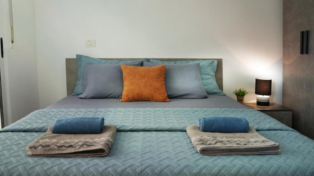 High-Tech flat - Image 4