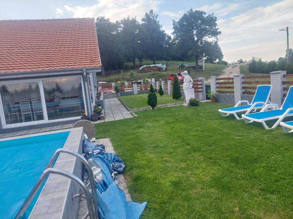 Bazén v ubytování Vila Boba Bor nebo v jeho okolí