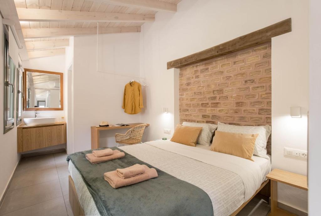 Lindas Convent Garden Home 2