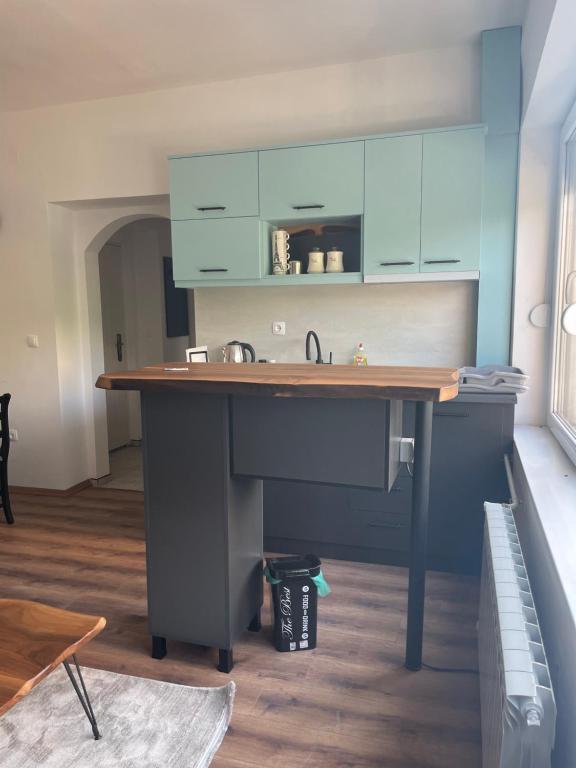 Tina Apartments - One-Bedroom Apartment