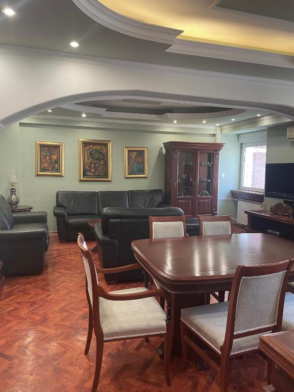 Tina Apartments - Three-Bedroom Apartment
