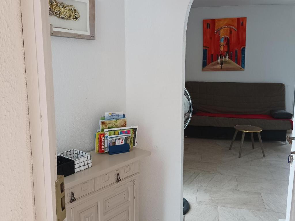 Posedenie v ubytovaní Apartamento en Roses cerca de la playa para 4 pers. con TV - ES-204-20