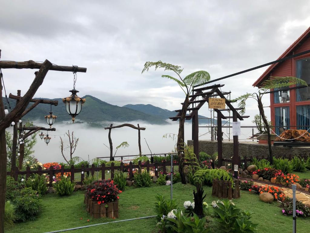 Săn Mây Coffee and Homestay Măng Đen, Kon Von Kla (giá cập nhật 2025)