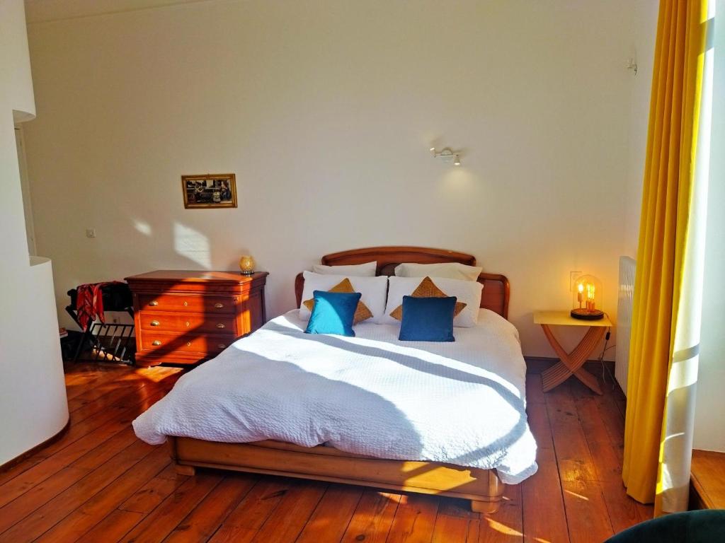 DOMAINE DE LA TISNERE - King Room With Mountain View (La Navarre)