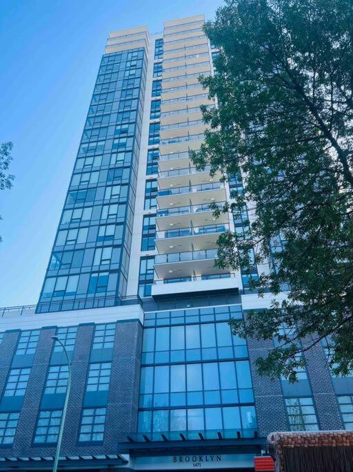 Lakeview condo in Kelowna, Kelowna Updated 2024 Prices