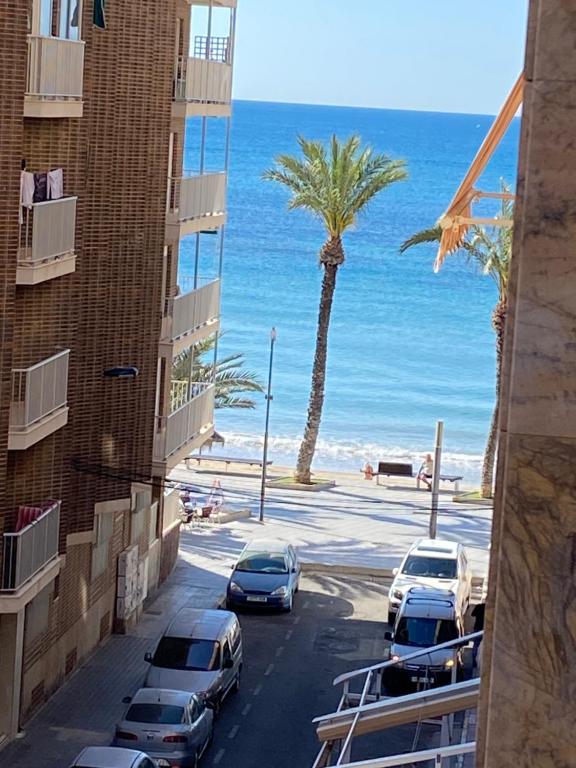 Apartment by the beach, Torrevieja (updated prices 2024)