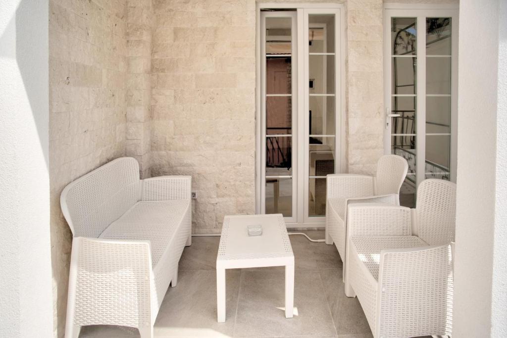 Posezení v ubytování BOKELJSKI CVIJET apartmani