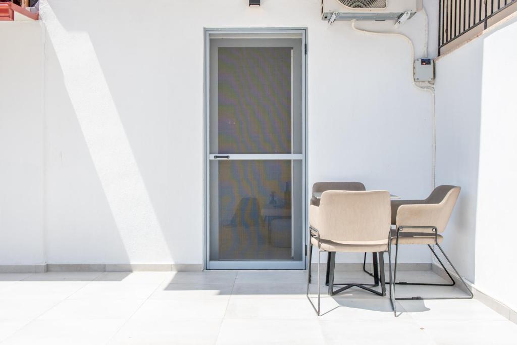 Balkón nebo terasa v ubytování Pantzos House