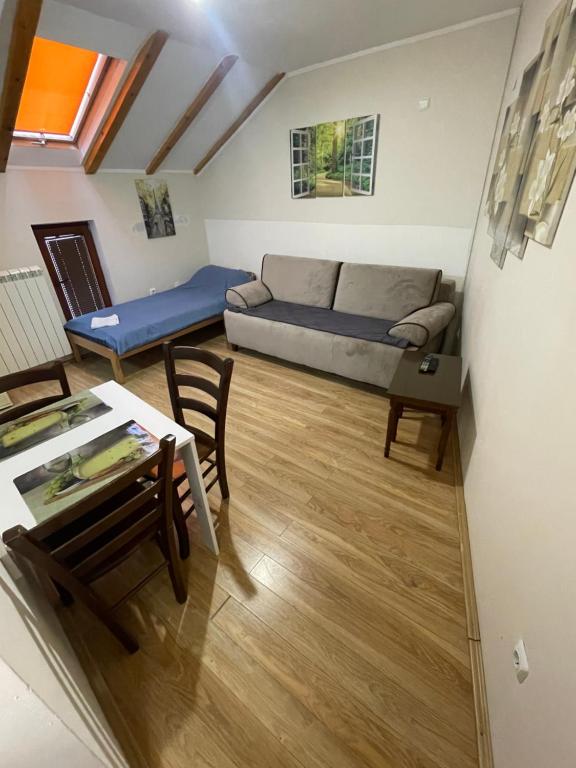 Posezení v ubytování Bulevar Apartments