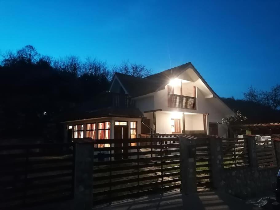 Budova, kde se ubytování v soukromí nachází