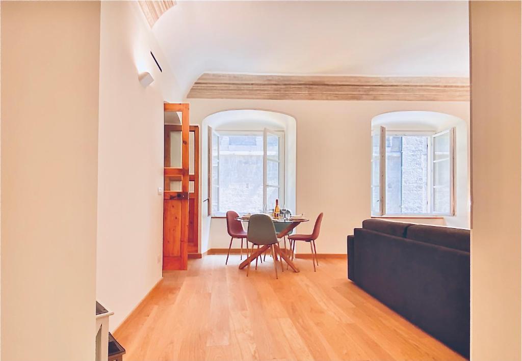 Posezení v ubytování Amazing San Lorenzo 19, Rolli Apt UNESCO - Overlooking the Cathedral - FREE PRIVATE PARKING-