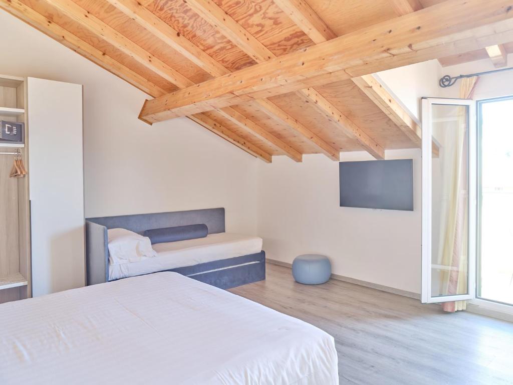 Hotel Medusa - Family Room With Balcony And Sea View