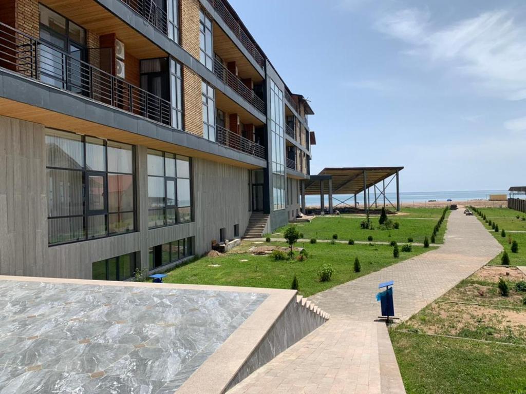 Vzmorie Resort Hotel - Tweepersoonskamer Met Balkon En Uitzicht Op Zee