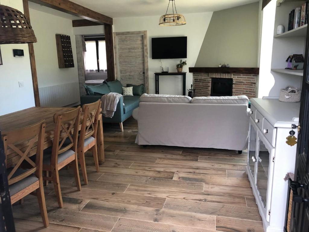 Kuchyň nebo kuchyňský kout v ubytování CASA NATURAE