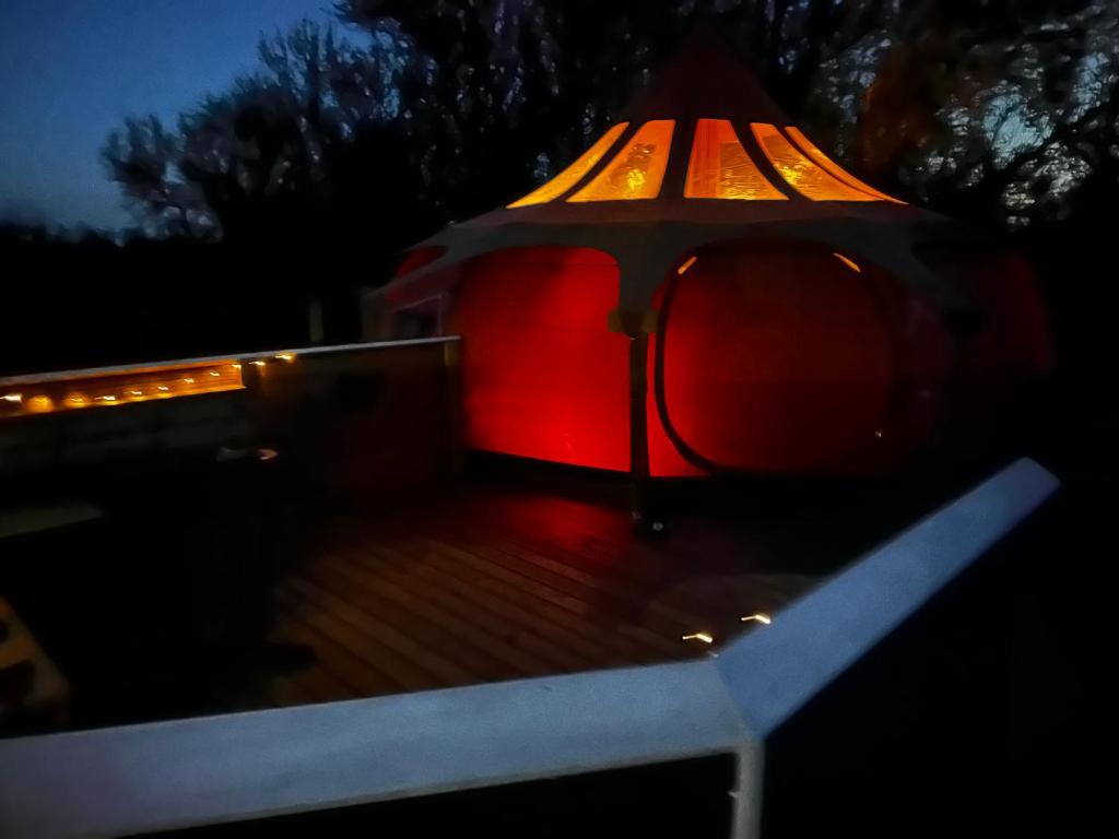 Fotografie z fotogalerie ubytování Romantic Luxus Glamping 3 v destinaci Idestrup