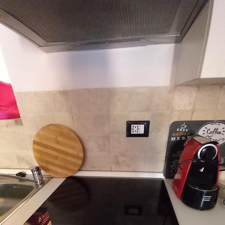 A kitchen or kitchenette at Casetta papacqua