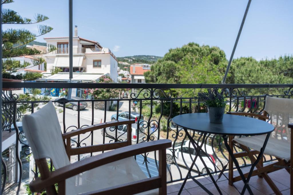 Balkón nebo terasa v ubytování Annis House