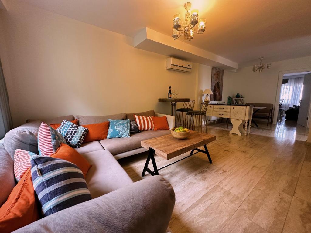 Kuchyň nebo kuchyňský kout v ubytování Villa Lalaland ЕСО Retreat