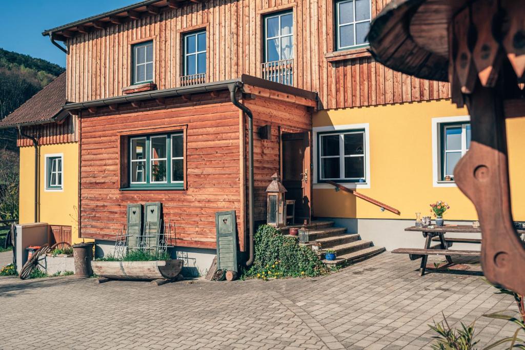 Budova, v ktorej sa apartmán nachádza