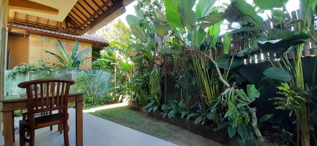 Zahrada ubytování Ubud Batik Villa