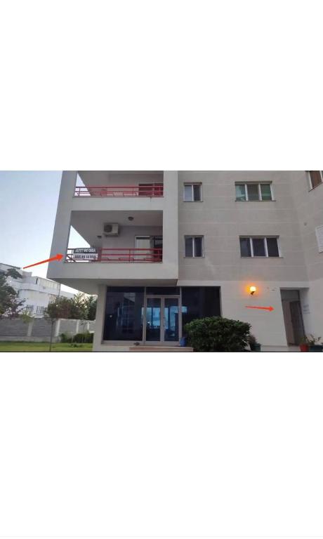 Golem Getaway Apartment - Imazhi 2