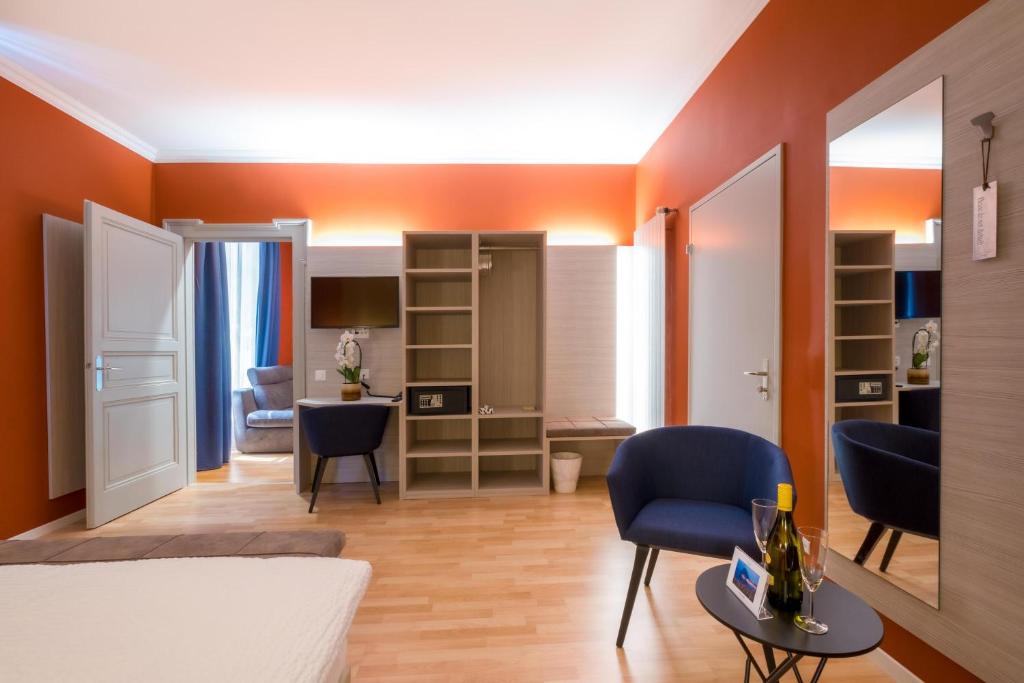 Postel nebo postele na pokoji v ubytování Hotel Zurigo Downtown