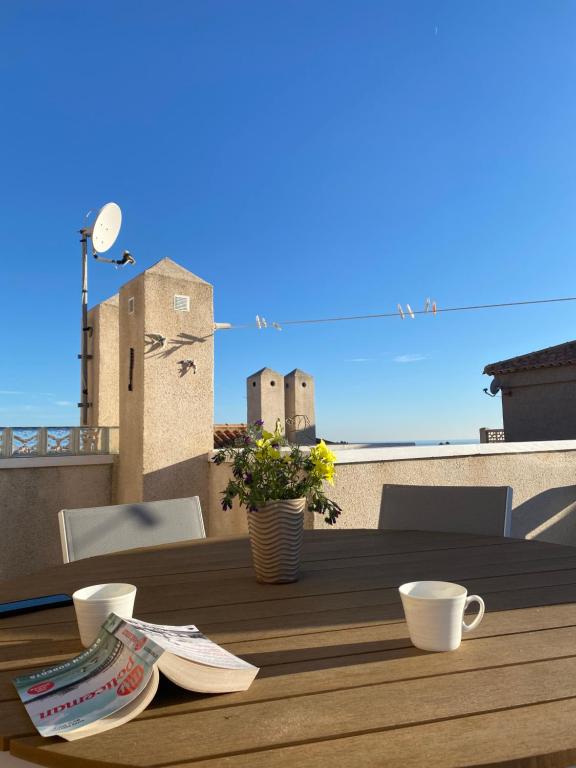 Balkón alebo terasa v ubytovaní Roof terrace apartment with pool, bikes included