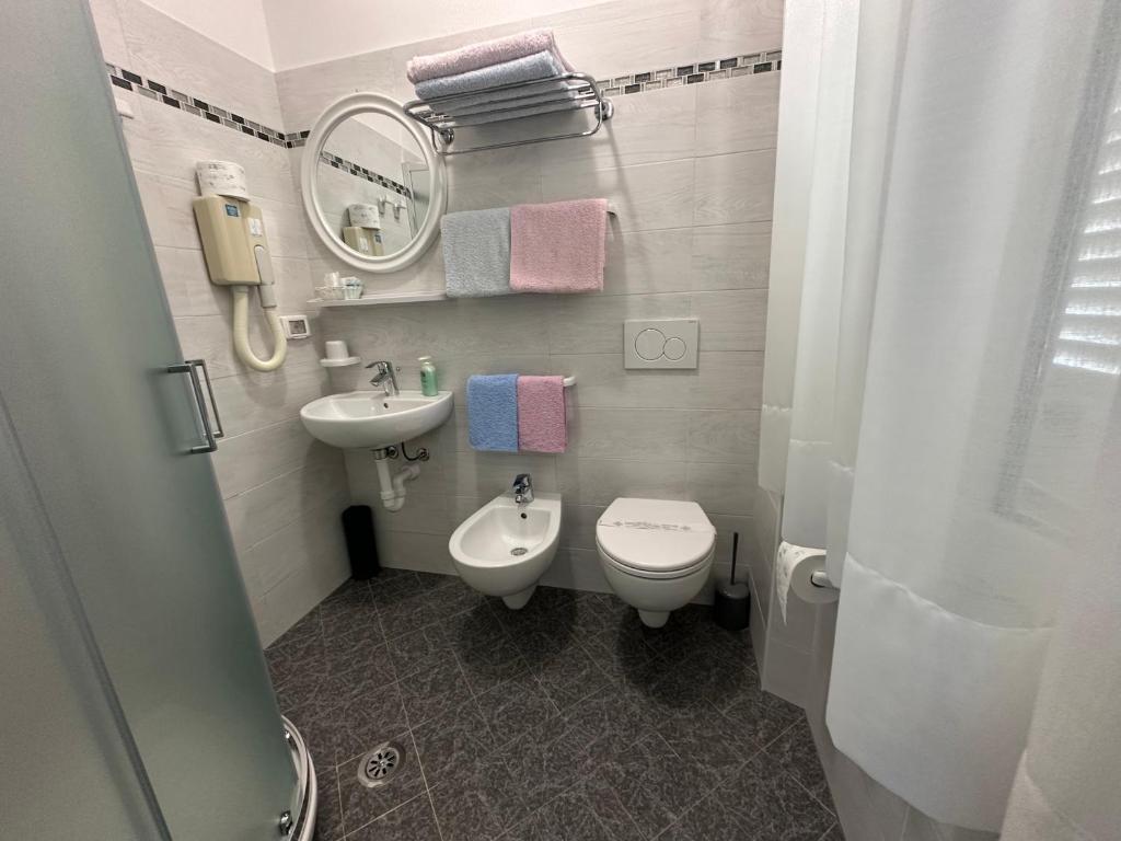 Koupelna v ubytování Hotel Barbarossa