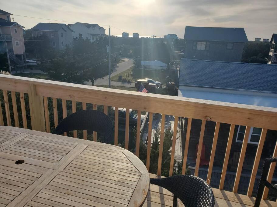 Balkón nebo terasa v ubytování The Lost Loggerhead- OBX Ocean view Beach House