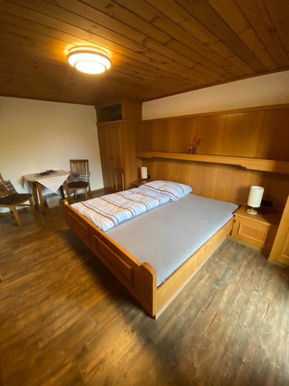 Postel nebo postele na pokoji v ubytování Landhaus Aigner