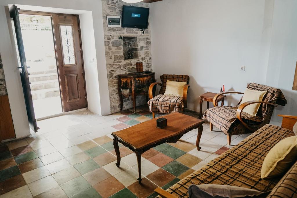 Posezení v ubytování Guest House Edmond