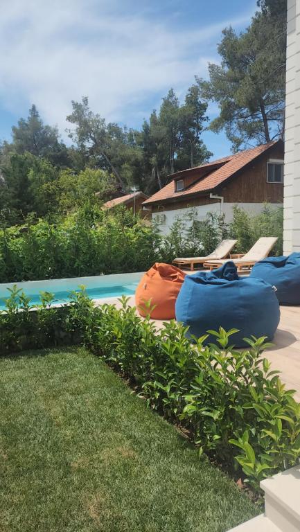PineTrees Beach House with swimming pool - 两居室房屋