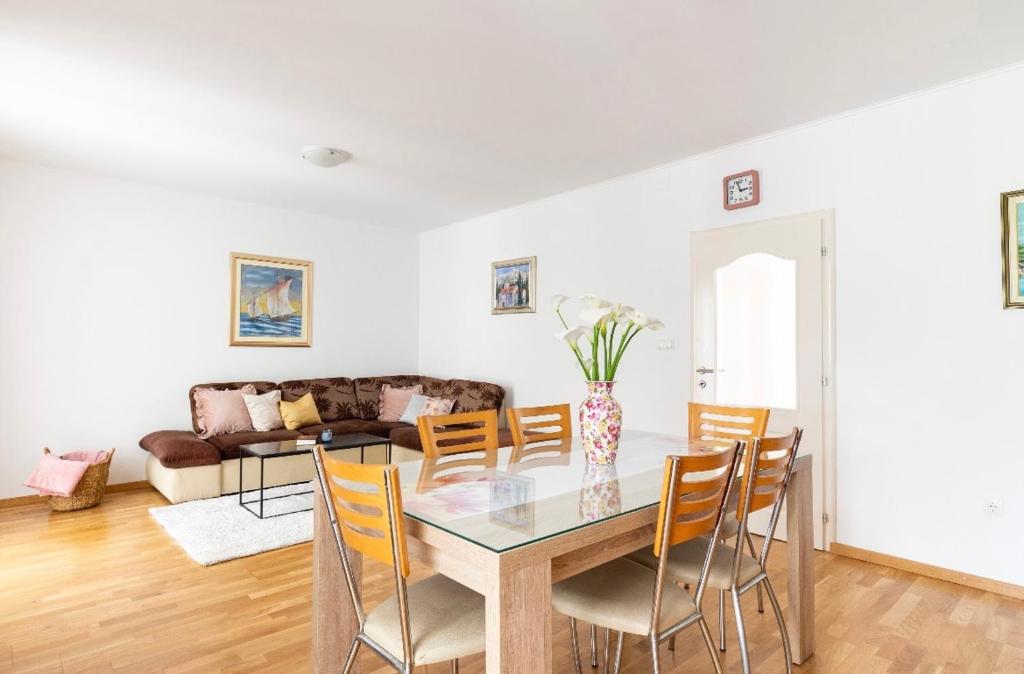 Apartman Mak