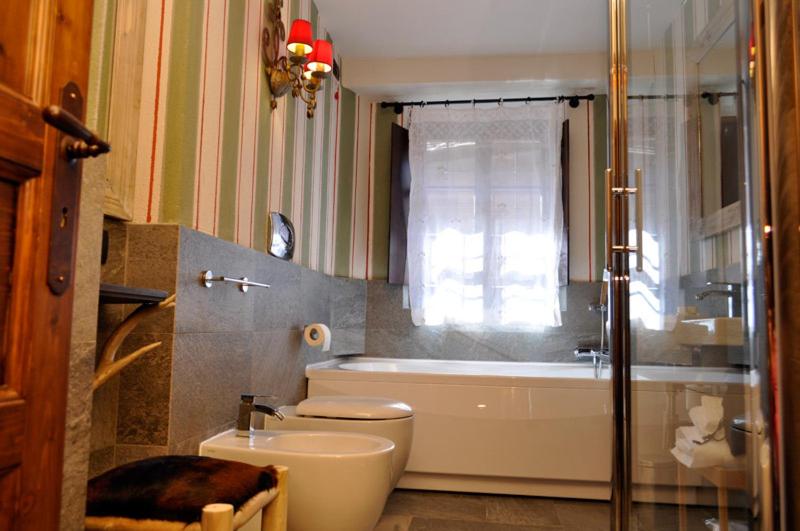 Koupelna v ubytování Locanda La Brenva - Estella Hotel Collection & Experience