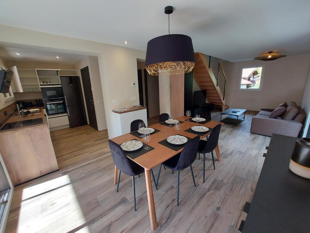Dapur atau dapur kecil di Charmant et spacieux appartement à quelques pas du lac