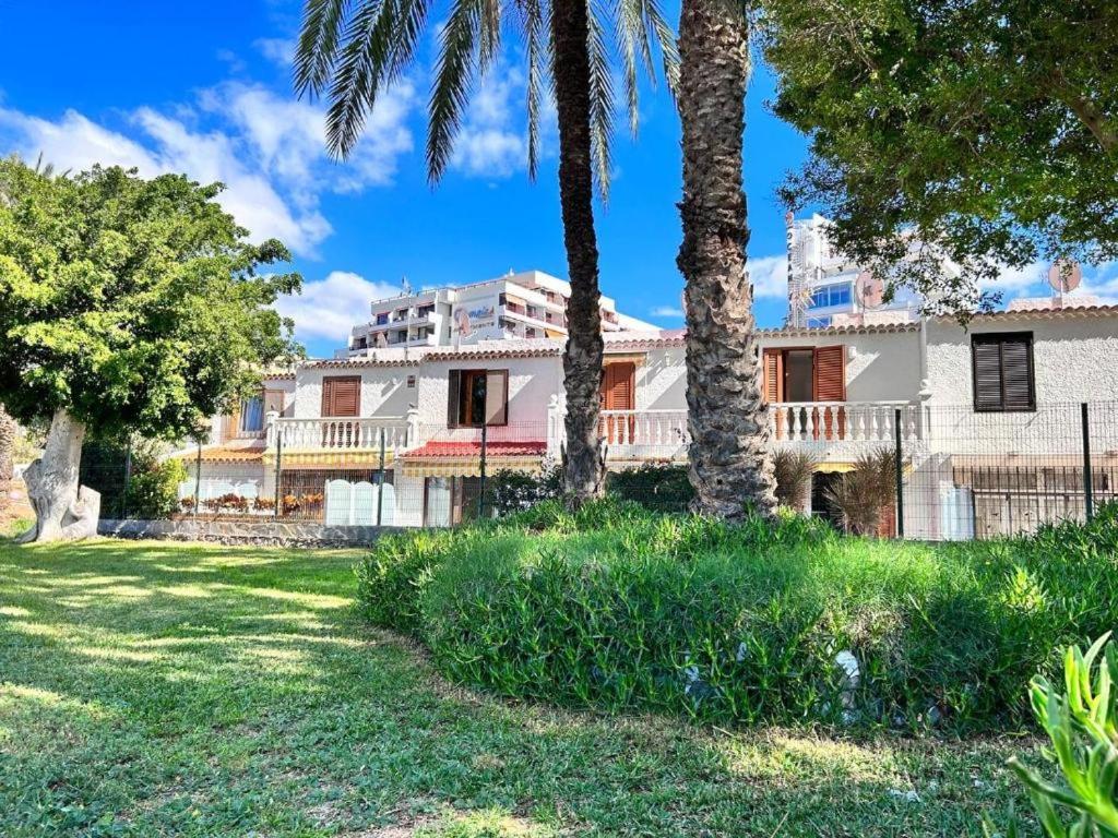 Zahrada ubytování Duplex-Bungalow in Playa de las Américas,3 minutes near the best beaches in Tenerife