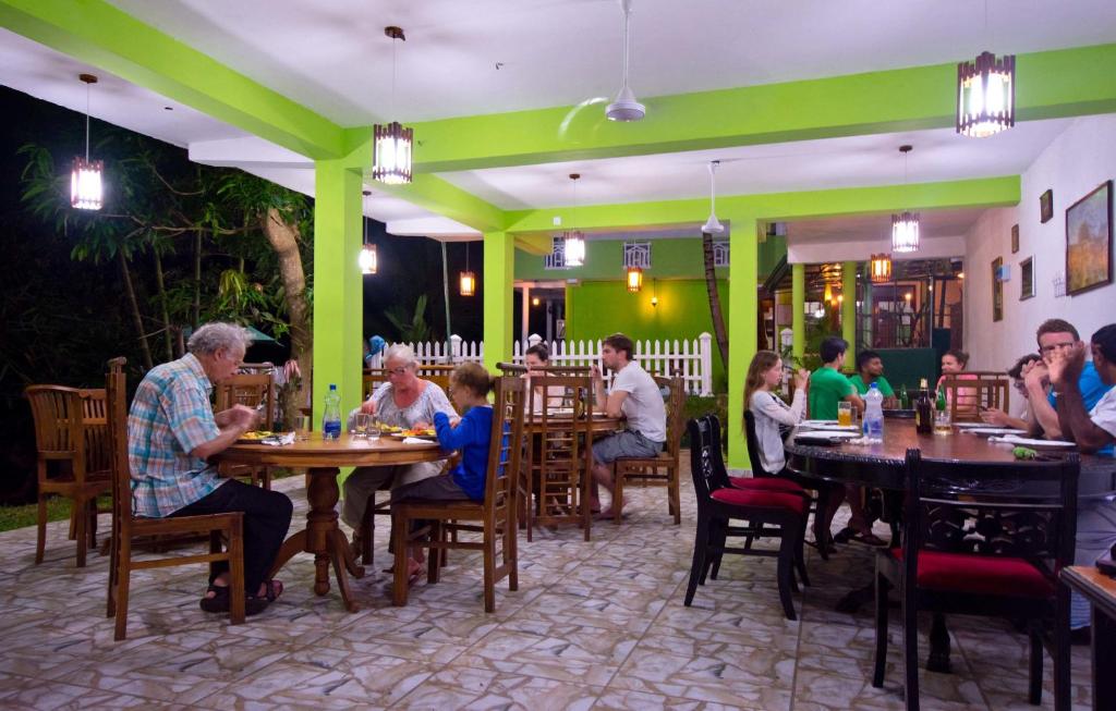 Hosté ubytování Kandy Riverside Villa