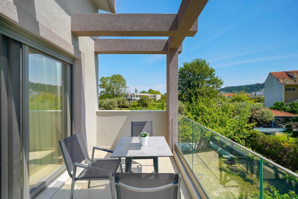 Balkón nebo terasa v ubytování Yasemi Luxury Rooms
