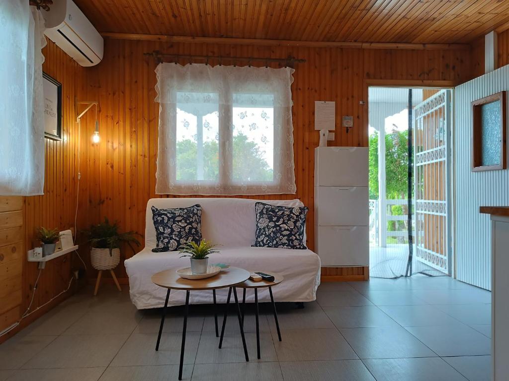 Posezení v ubytování DemiNik Summer House