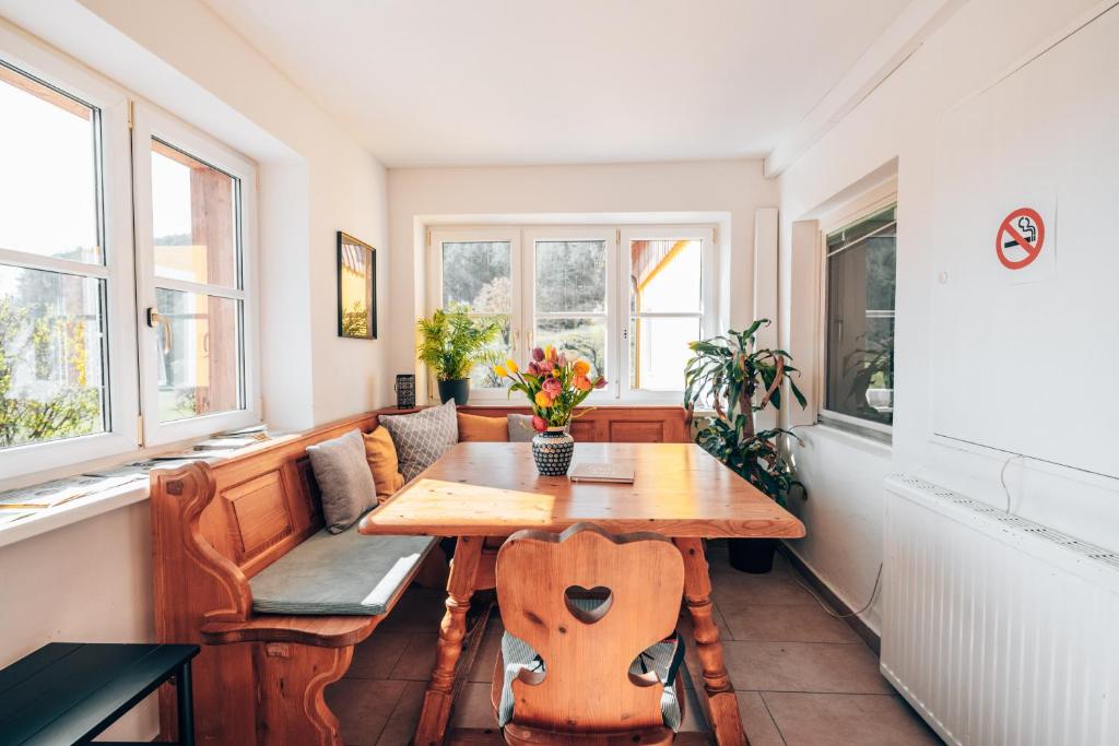 Posedenie v ubytovaní Hüdahof Niemtal