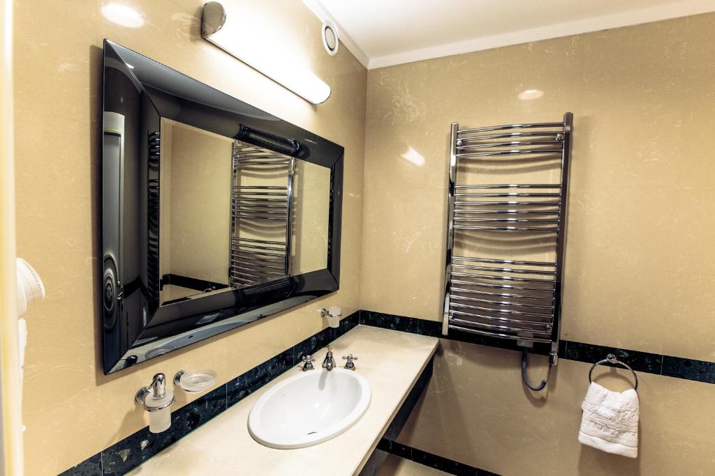 Caspian Riviera Grand Palace Hotel - Suite Presidencial