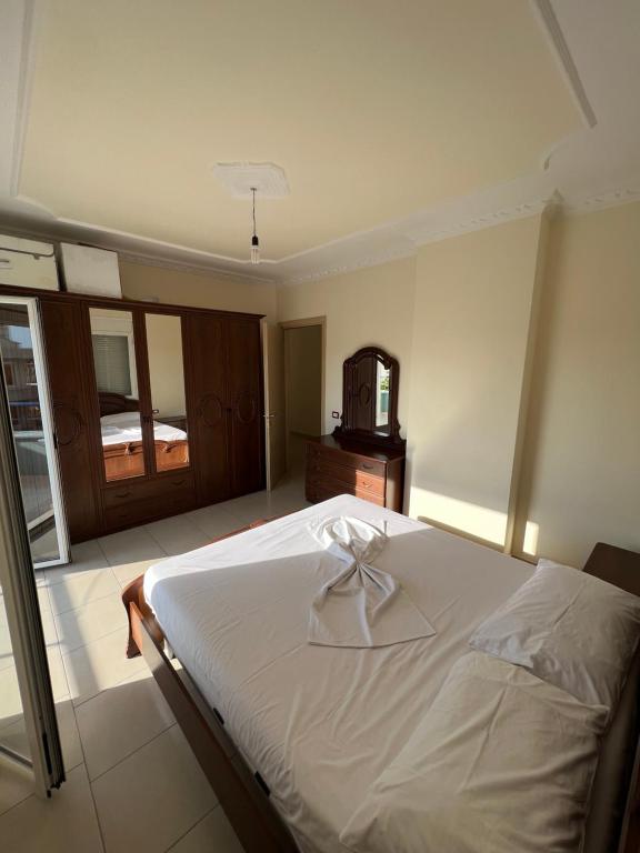 Flavio Apartment - Image 1