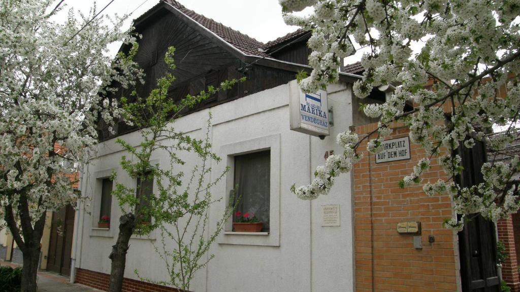 Budova, kde se penzion nachází