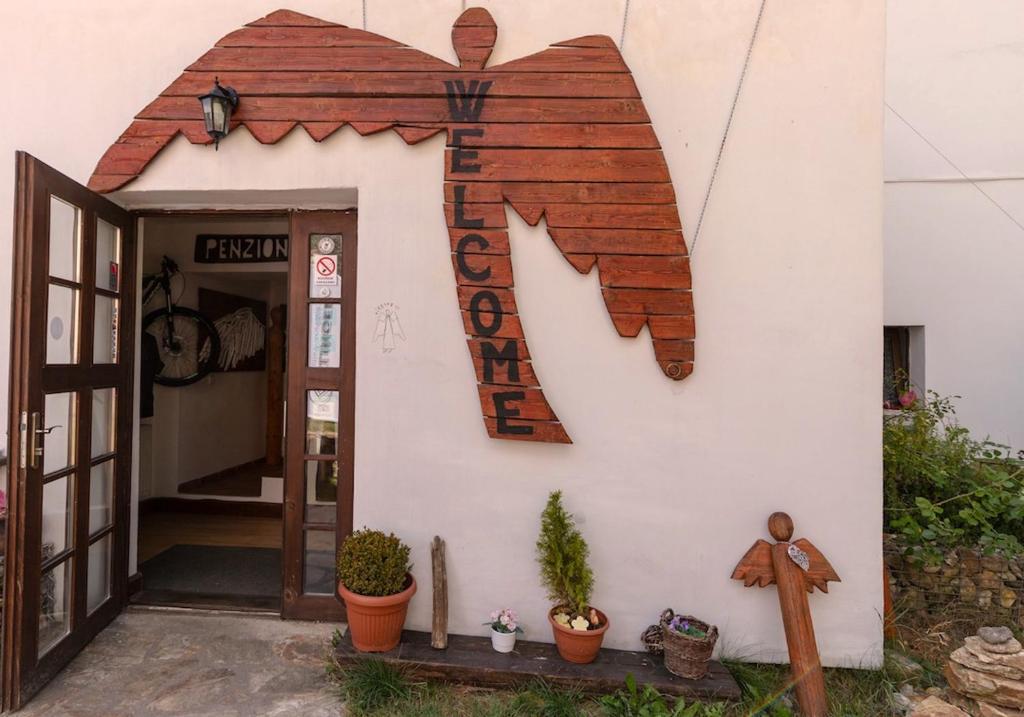 Fotografia z galérie ubytovania Bike Bistro a penzion U Všech andělů v destinácii Nové Město pod Smrkem